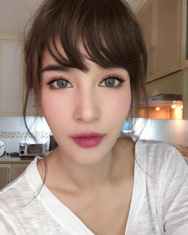 หน่อง ธนา