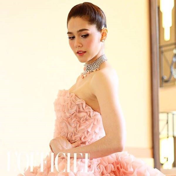 ชมพู่ พรมแดงเมืองคานส์