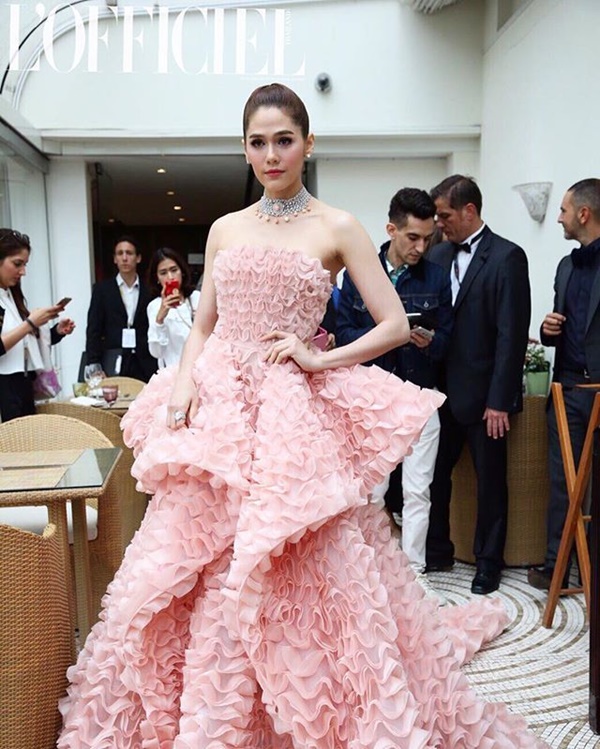 ชมพู่ พรมแดงเมืองคานส์