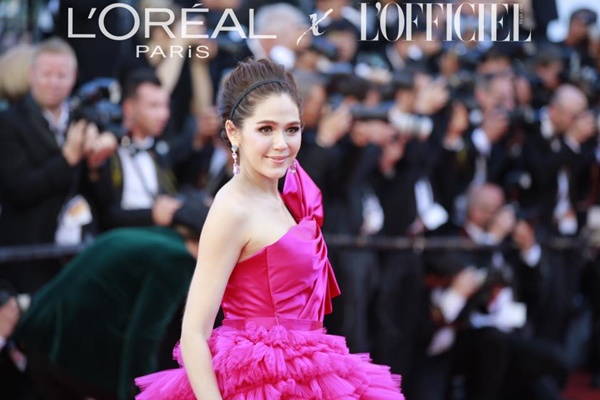 ชมพู่ พรมแดงเมืองคานส์ 