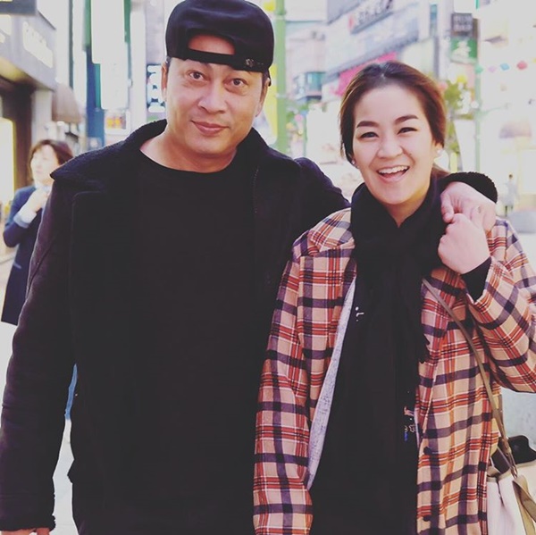 เปิ้ล นาคร