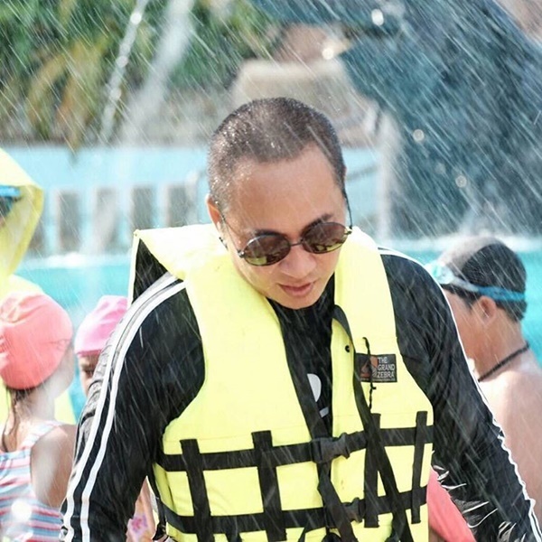  เปิ้ล นาคร