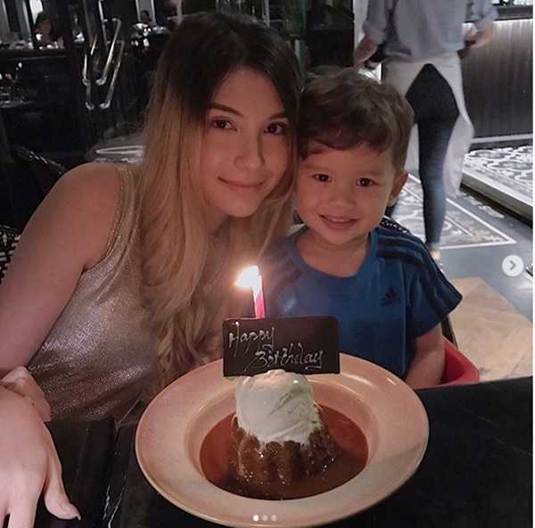  ซาร่า ไมค์