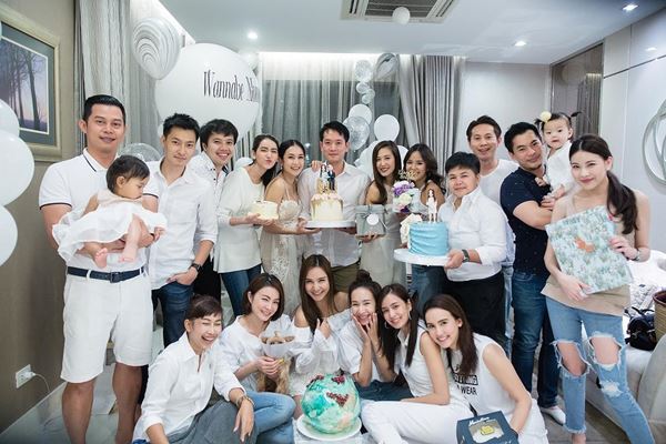  เนย โชติกา