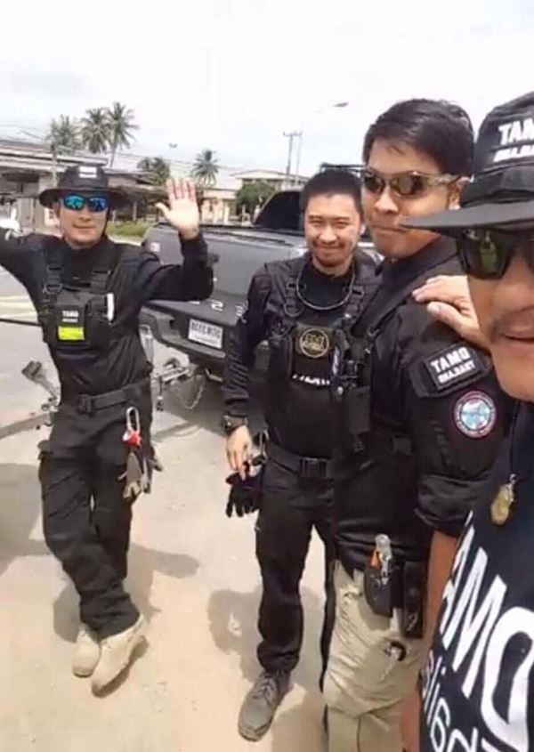 เจ เจตรินช่วยเหลือผู้ประสบภัย