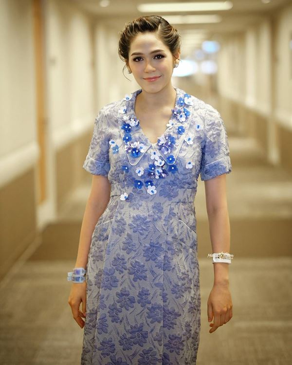 ชมพู่ อารยา