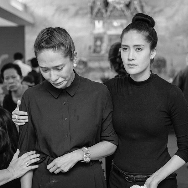 พลอย เฌอมาลย์