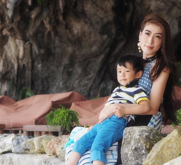  เอิร์น จิรวรรณ 