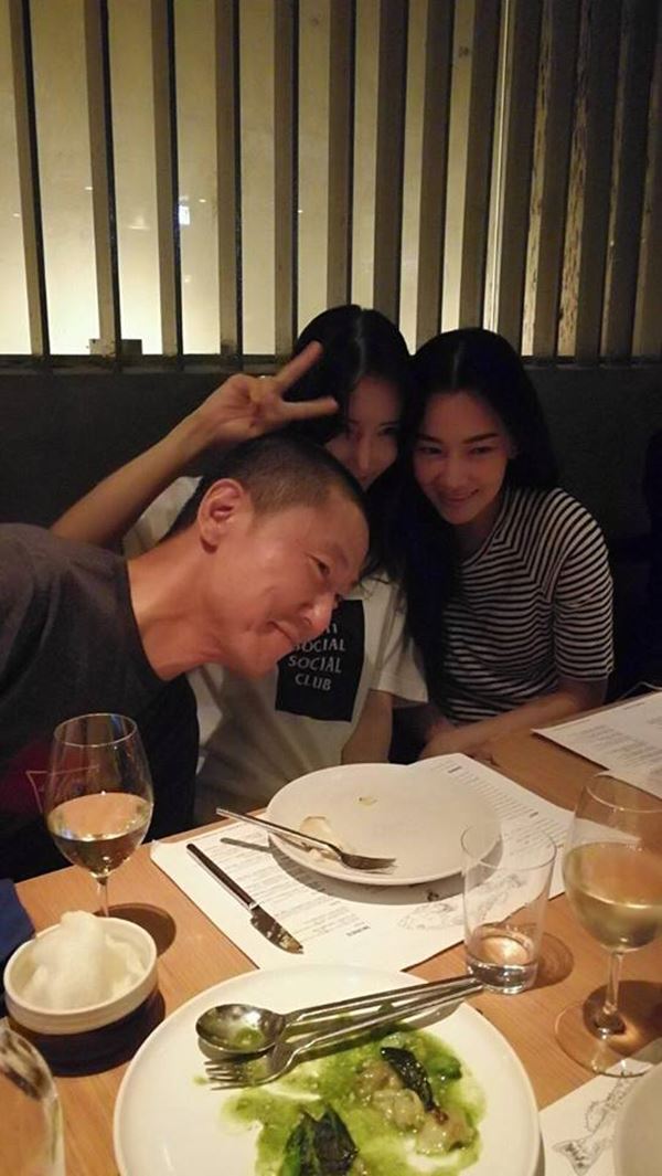 นุ่น ต๊อด  