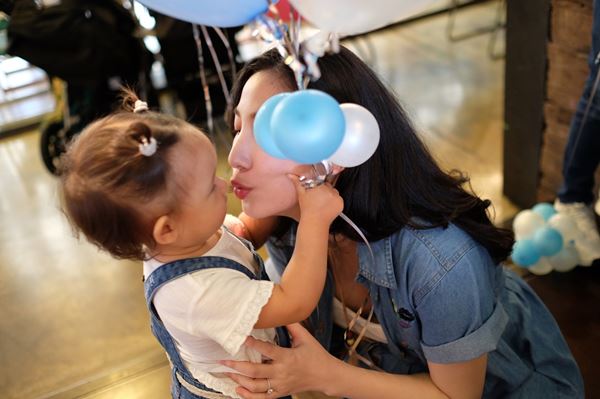 เอ้ก บุษกร กัปตัน ภูธเนศ