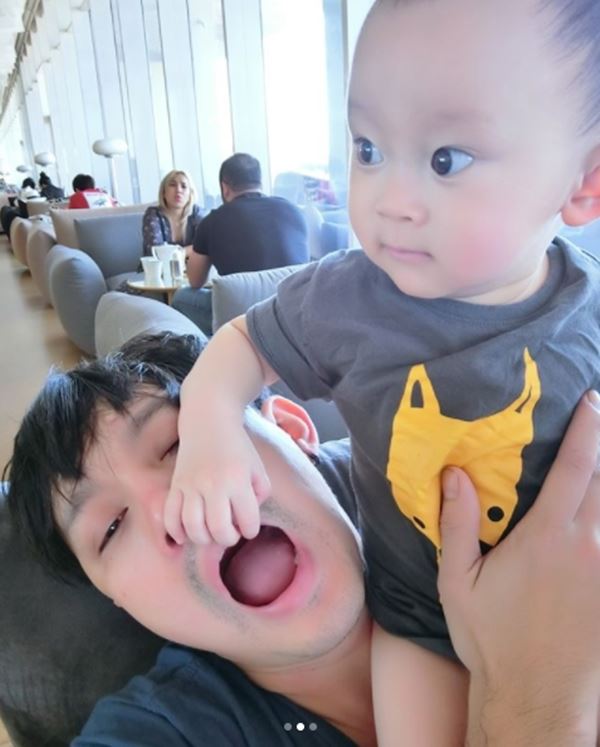  อากิระ  ดีเจอิคคิว 