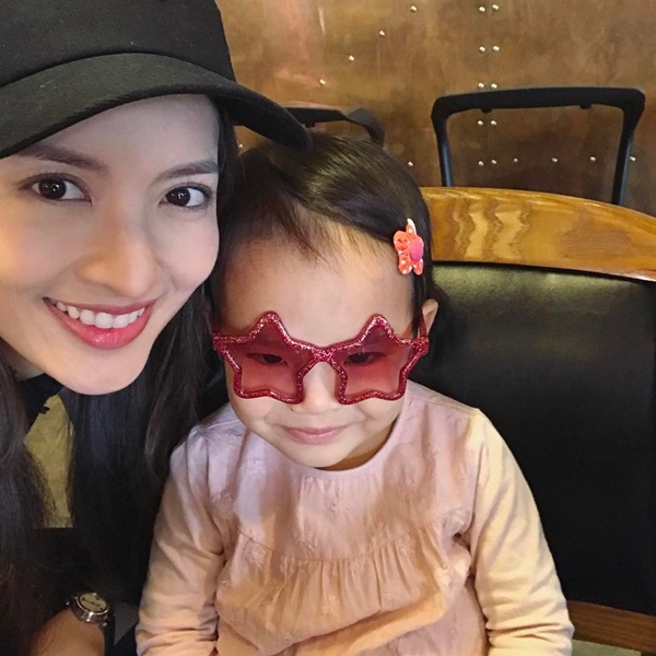 แอฟ ทักษอร