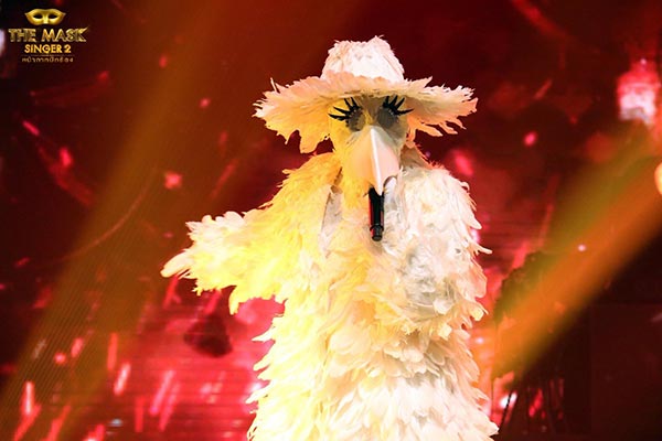 งานเต้นรำในคืนพระจันทร์เต็มดวง