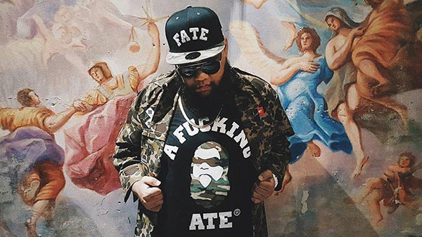 กอล์ฟ ฟักกลิ้งฮีโร่