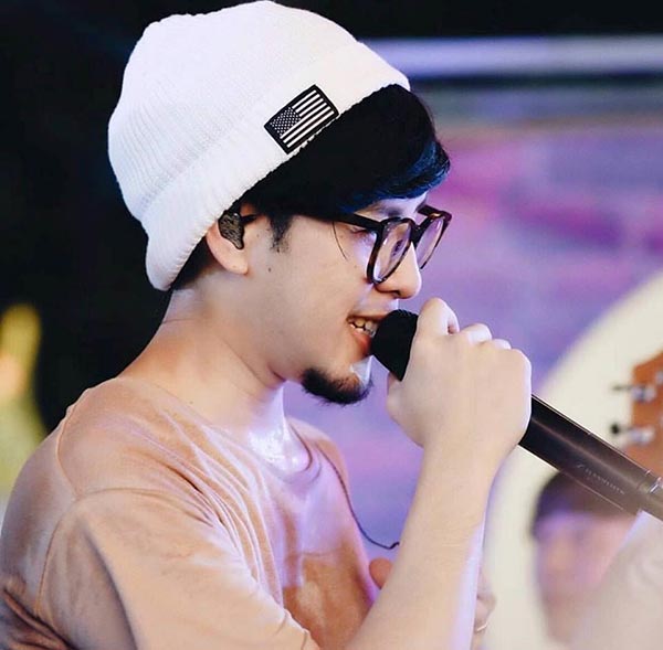 มือปืน หน้ากากทุเรียน