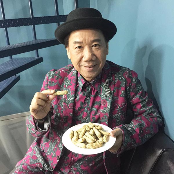 แอนนา ชวนชื่น