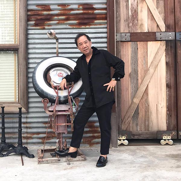 แอนนา ชวนชื่น