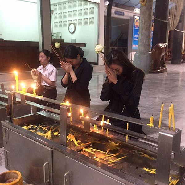 แม่ตั๊ก เสียชีวิต