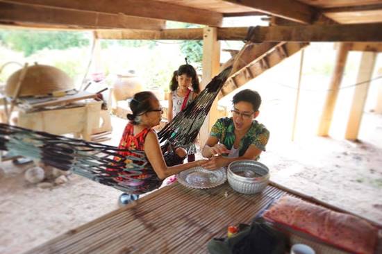 เห็นแล้วอึ้ง ! เปิดบ้านไม้หลักแรกของ โจ๊ก โซคูล ที่จ. พิษณุโลก สภาพเป็นแบบนี้