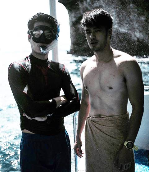 บอย ปกรณ์ งานโชว์เซ็กซี่ก็มา ถอดเสื้อโชว์ความล่ำ ฟิตแรง แซ่บลืม !!