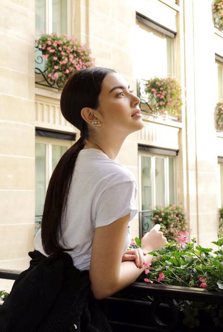 ใหม่ ดาวิกา