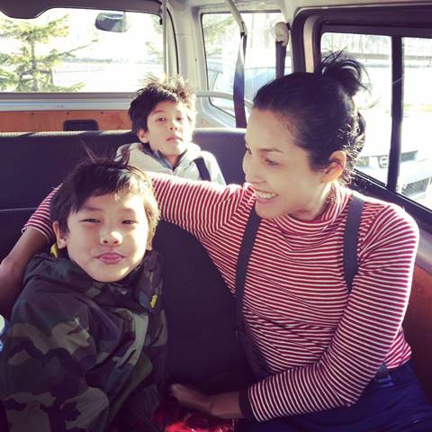 เคน หน่อย จูงมือลูก ๆ น้องคุณ น้องจุน เล่นสกี ตะลุยหิมะที่ญี่ปุ่น  