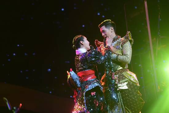 เก็บตกภาพคอนเสิร์ต The Mask Singer แต่ละหน้ากากมีความฮา 