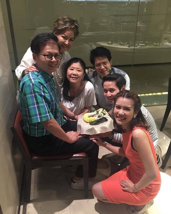 ดีต่อใจ... โต๋ พา ไบรท์ พบครอบครัว 