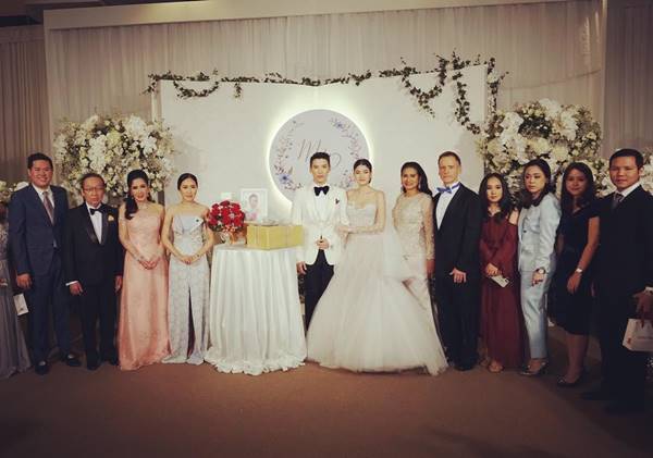 พระองค์หญิงสิริวัณณวรีฯ ประทานของขวัญให้ ป๊อก-มาร์กี้ ในวันแต่งงาน