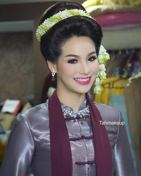 จูลี่ The Face 3 มาในลุค นางสงกรานต์พระประแดง สวยแจ่ม งามอย่างไทย