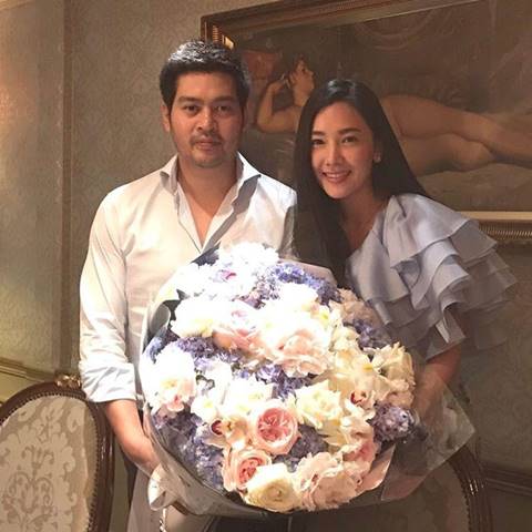 นุ่น ต๊อด กับโมเมนต์สุดหวาน ครบรอบแต่งงาน 7 ปี รักไม่มีเปลี่ยนแปลง  