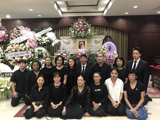 คุณยายอี๊ด สินีนาฏ โพธิเวส