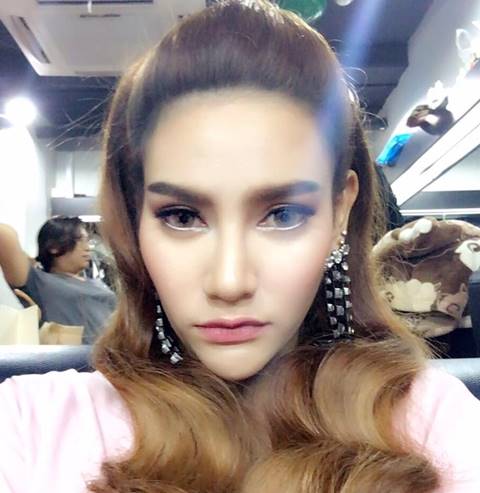  ตาล ลีโอเกิร์ล