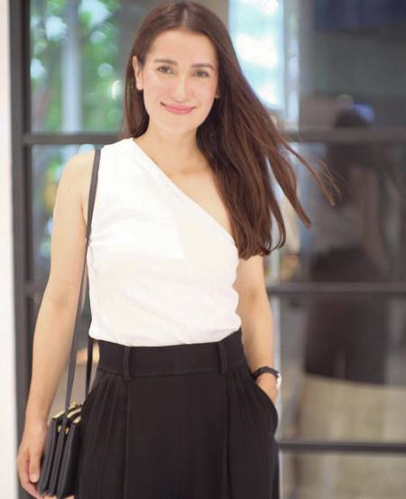 แอน ทองประสม