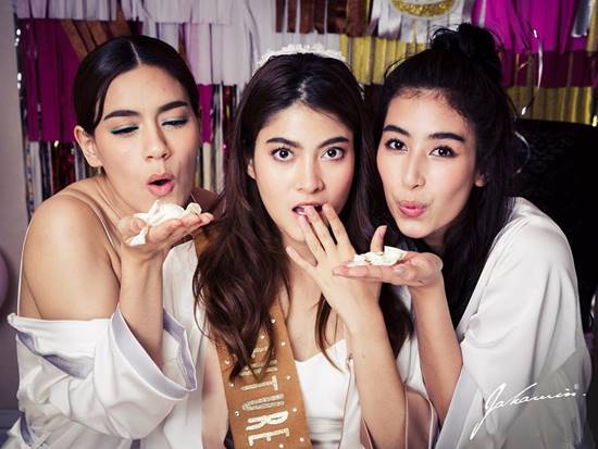  มิ้นต์ คิมเบอร์ลี่ ร่วมปาร์ตี้เฮฮา ในงานสละโสด มาร์กี้