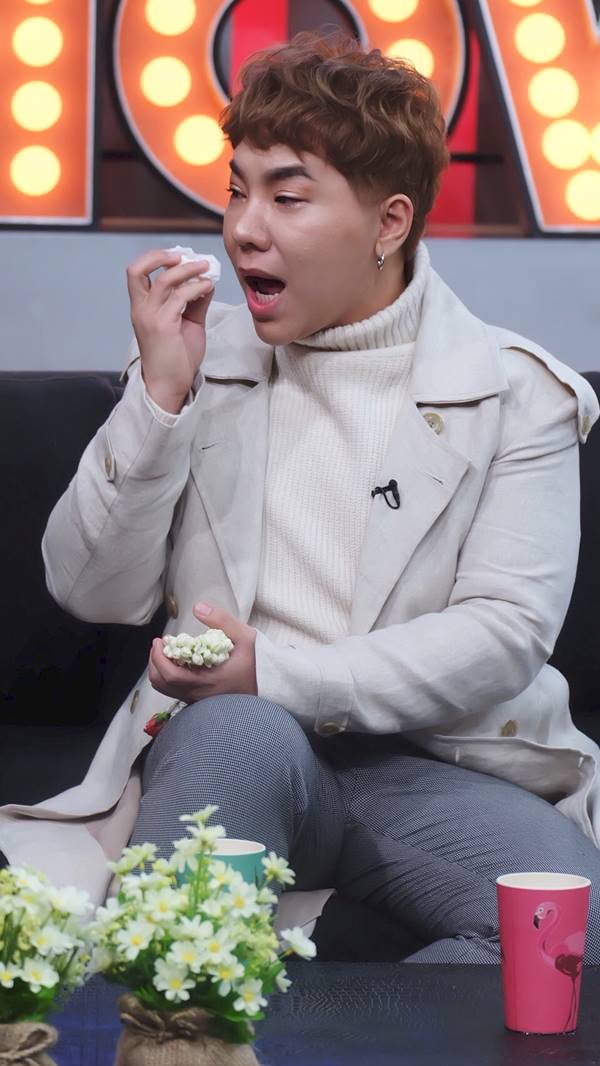 ดีเจบุ๊กโกะ