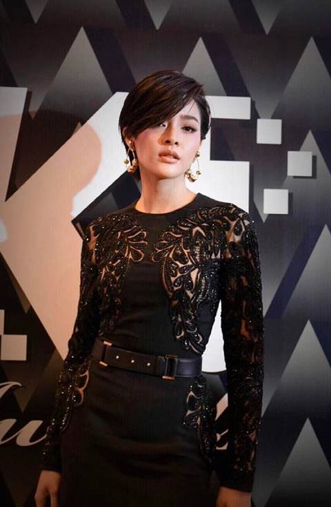 อื้อหือ ! ปุ๊กลุก ฝนทิพย์ ในลุคสาวผมสั้น เปรี้ยวจี๊ดจ๊าดถึงใจ 