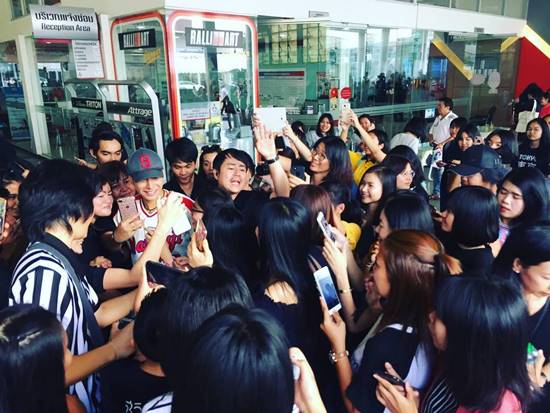 ย้อนคลิป เป๊ก ผลิตโชค เมื่อ 2 ปีก่อน ร้องเพลงแต่คนเดินหนี-คนดูแค่ 20 คน