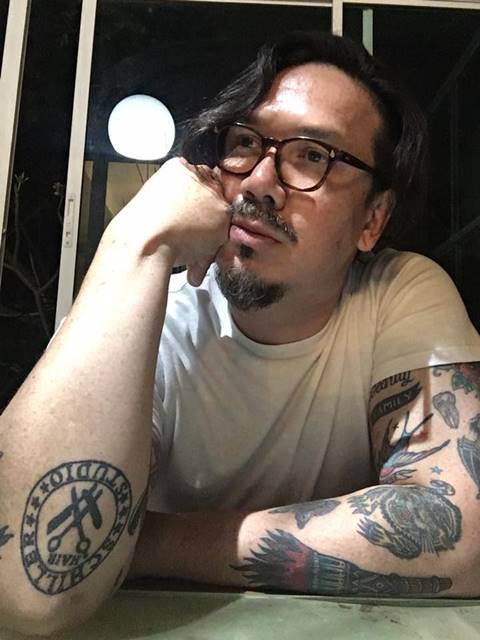 แชร์หนักมาก ! เกริก ชิลเลอร์ โพสต์ปมห้ามนั่งท้ายกระบะ อ่านแล้วจุก..จริงสุด ๆ 