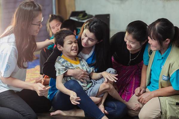 ปู ไปรยา อุทิศตนช่วยเหลือผู้ยากไร้ รับตำแหน่งทูตสันถวไมตรี UNHCR 