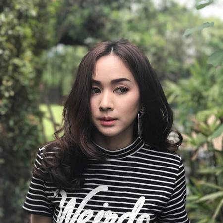 โฟร์ ศกลรัตน์ 