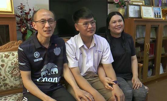 ยกนิ้วให้เลย 