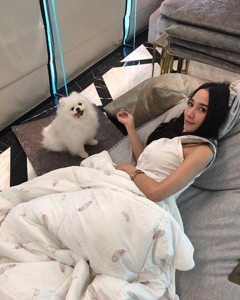 อั้ม พัชราภา เปิดใจหลังมีภาพกินหมูกระทะกับ ไฮโซฟลุค คนนี้มาวินจริงไหม ?