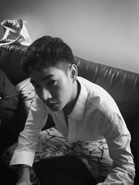 จิ้นมั้ย ? เป๊ก ผลิตโชค ยกเค้กเซอร์ไพรส์วันเกิด ทอม อิศรา น่ารักอย่างแรง 