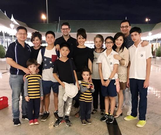  น้ำฝน โกมลฐิติ