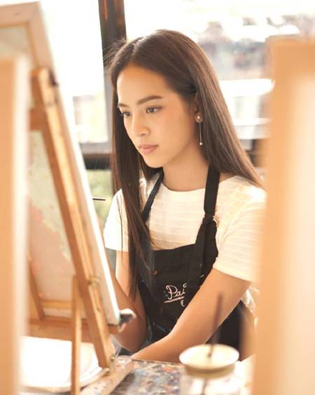  ณิชา รับห่าง ไอติม พริษฐ์