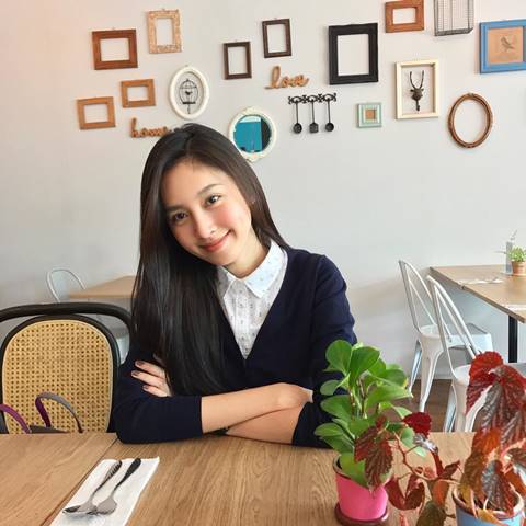 ปอย ตรีชฎา