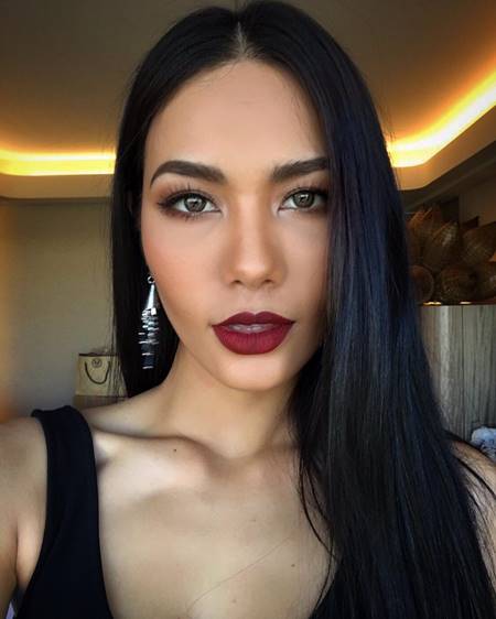 ส่องเมคอัพเป๊ะ - ลุคปังของ น้ำตาล ชลิสา