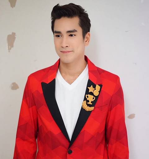 เปิดโพล คนไทยอยากเล่นน้ำสงกรานต์กับใครที่สุด อันดับ 1 อย่างพีค !