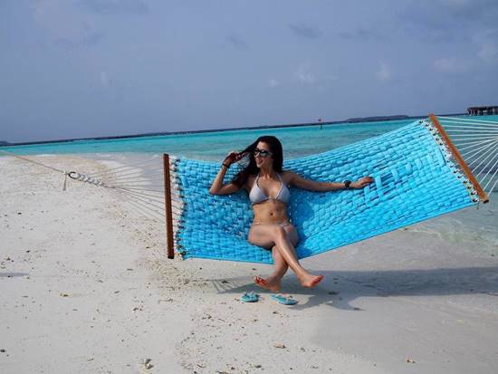 อุว้าว ! ไอซ์ อภิษฎา ฮอตฉ่า ในชุดว่ายน้ำสุดเซ็กซี่ จากทริปเที่ยวมัลดีฟส์ 